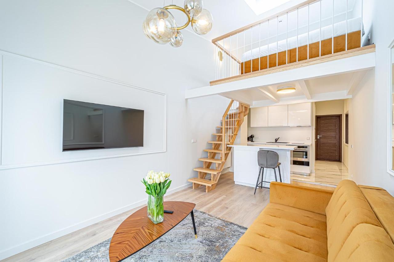 Modern Loft Apartment W/Free Parking No.3 Marijampole Bagian luar foto