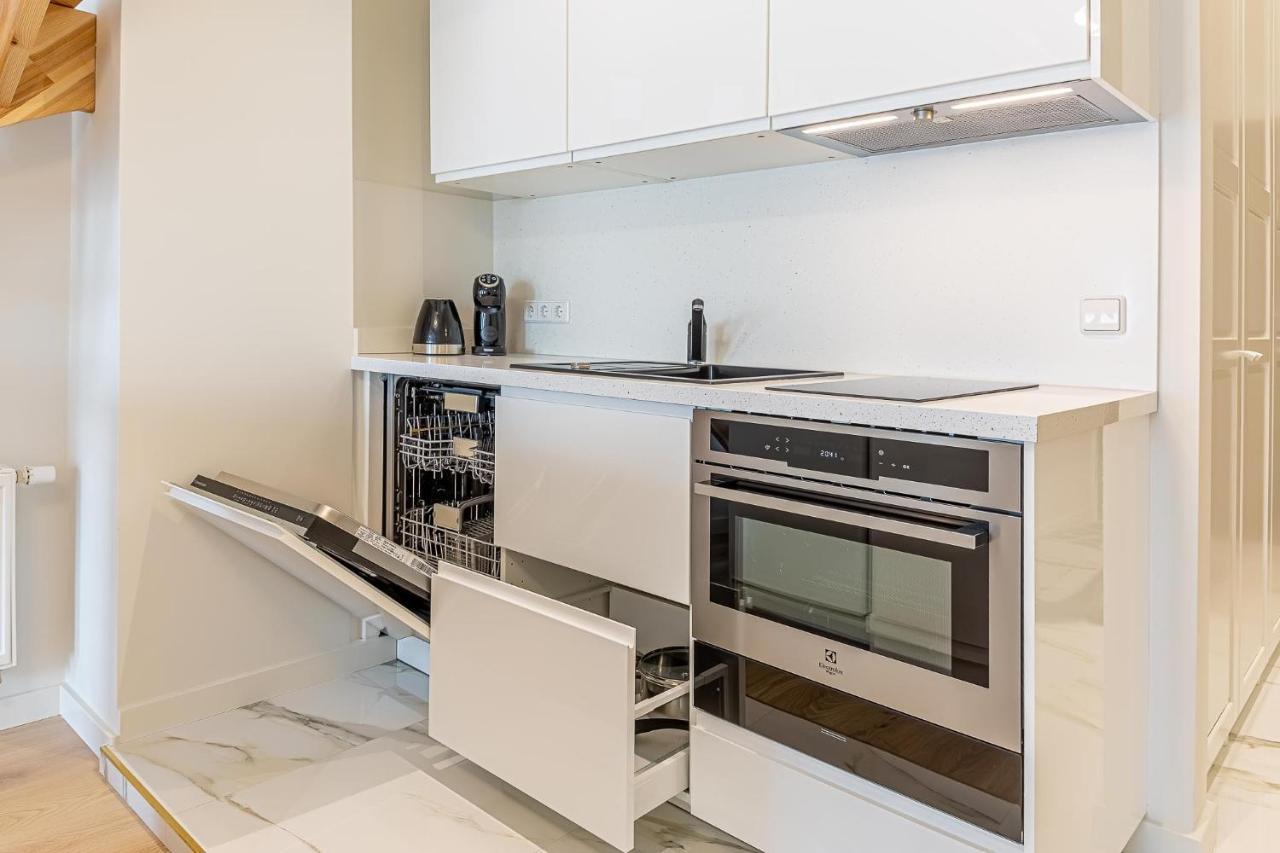 Modern Loft Apartment W/Free Parking No.3 Marijampole Bagian luar foto
